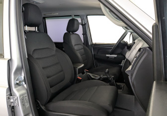 Подержанный автомобиль УАЗ Patriot 2021 года (22 фото)