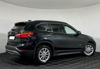 Подержанный автомобиль BMW X1 2017 года (2 фото)