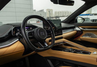 Подержанный автомобиль Zeekr 001 2023 года (11 фото)