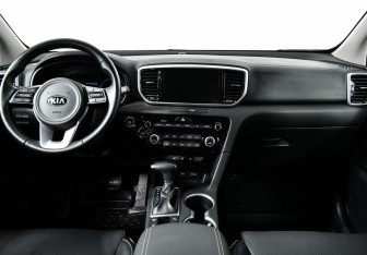 Подержанный автомобиль Kia Sportage 2021 года (10 фото)