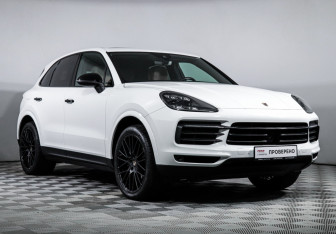 Подержанный автомобиль Porsche Cayenne 2020 года (3 фото)