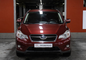 Подержанный автомобиль Subaru XV 2012 года (2 фото)