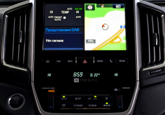 Подержанный автомобиль Toyota Land Cruiser Suv 2016 года (15 фото)