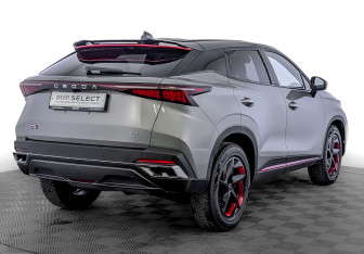 Подержанный автомобиль Omoda C5 2023 года (5 фото)