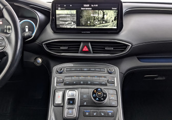 Подержанный автомобиль Hyundai Santa Fe 2021 года (17 фото)