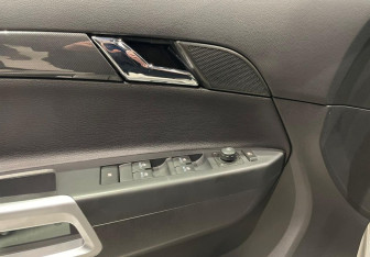 Подержанный автомобиль Opel Antara 2013 года (16 фото)