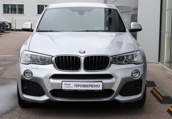 Подержанный автомобиль BMW X4 2016 года (2 фото)