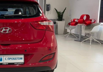 Подержанный автомобиль Hyundai i30 Hatchback 2013 года (8 фото)