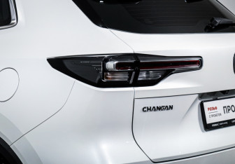 Подержанный автомобиль Changan CS55PLUS 2023 года (17 фото)