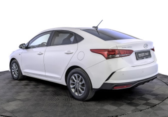 Подержанный автомобиль Hyundai Solaris Sedan 2021 года (7 фото)
