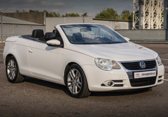 Подержанный автомобиль Volkswagen Eos 2010 года (3 фото)