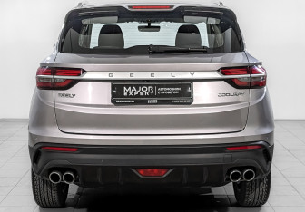 Подержанный автомобиль Geely Coolray 2022 года (6 фото)