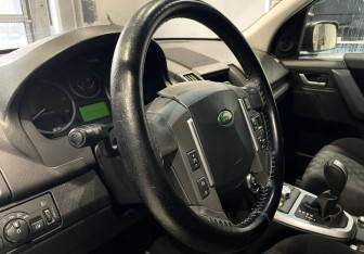 Подержанный автомобиль Land Rover Freelander 2008 года (10 фото)