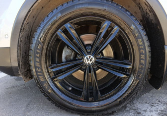 Подержанный автомобиль Volkswagen Tiguan 2021 года (9 фото)
