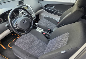 Подержанный автомобиль Kia Ceed Hatchback 2009 года (9 фото)