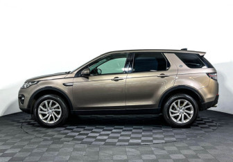 Подержанный автомобиль Land Rover Discovery Sport 2017 года (8 фото)