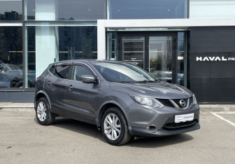 Подержанный автомобиль Nissan Qashqai 2016 года (3 фото)