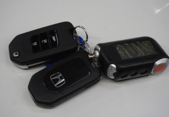 Подержанный автомобиль Honda CR-V 2014 года (18 фото)