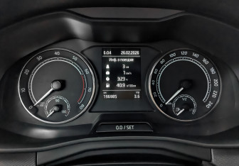 Подержанный автомобиль Skoda Rapid Liftback 2021 года (16 фото)