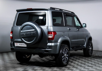 Подержанный автомобиль УАЗ Patriot 2016 года (5 фото)