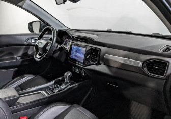 Подержанный автомобиль Chery Tiggo 4 2022 года (10 фото)