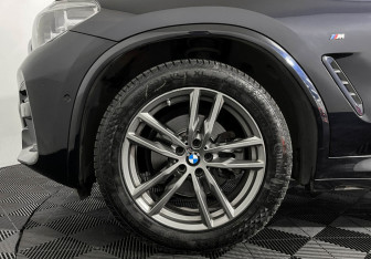 Подержанный автомобиль BMW X4 2019 года (7 фото)