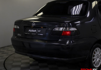 Подержанный автомобиль Fiat Albea 2010 года (20 фото)