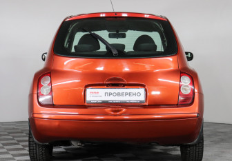 Подержанный автомобиль Nissan Micra Hatchback 2005 года (6 фото)