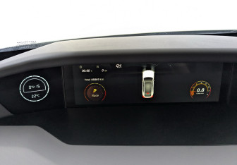 Подержанный автомобиль Changan UNI-V 2023 года (20 фото)