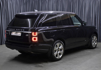 Подержанный автомобиль Land Rover Range Rover 2018 года (5 фото)
