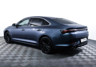 Подержанный автомобиль Geely Preface 2024 года (7 фото)