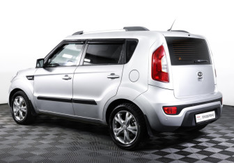 Подержанный автомобиль Kia Soul 2012 года (7 фото)