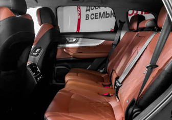 Подержанный автомобиль Chery Tiggo 8 Pro Max 2022 года (10 фото)