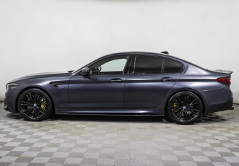 Подержанный автомобиль BMW M5 Sedan 2019 года (8 фото)