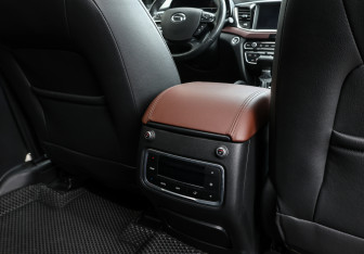 Подержанный автомобиль GAC GS8 2021 года (21 фото)