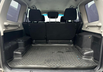 Подержанный автомобиль Mitsubishi Pajero 2012 года (15 фото)