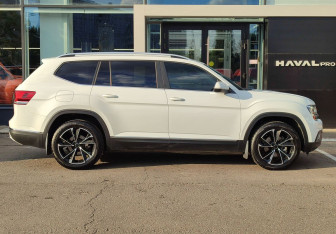 Подержанный автомобиль Volkswagen Teramont 2019 года (4 фото)