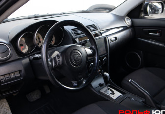 Подержанный автомобиль Mazda 3 Hatchback 2007 года (10 фото)