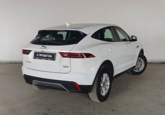 Подержанный автомобиль Jaguar E-Pace 2019 года (4 фото)