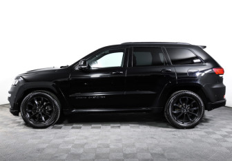 Подержанный автомобиль Jeep Grand Cherokee 2021 года (8 фото)