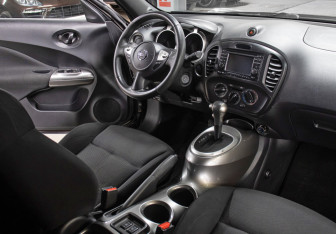 Подержанный автомобиль Nissan Juke 2013 года (11 фото)