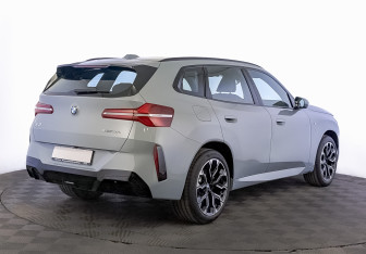 Новый BMW X3 2025 (2 фото)