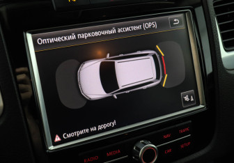 Подержанный автомобиль Volkswagen Touareg 2012 года (13 фото)