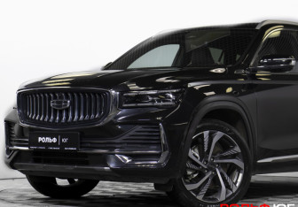 Подержанный автомобиль Geely Monjaro 2023 года (35 фото)
