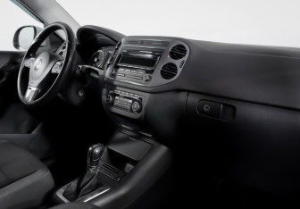 Подержанный автомобиль Volkswagen Tiguan 2013 года (9 фото)