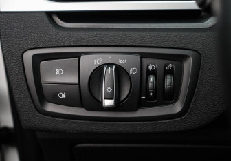 Подержанный автомобиль BMW X1 2020 года (14 фото)