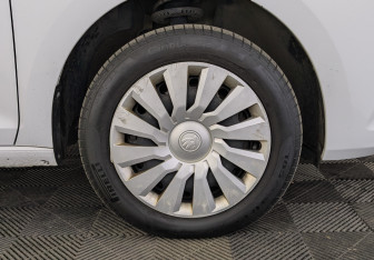 Подержанный автомобиль Skoda Rapid Liftback 2021 года (12 фото)