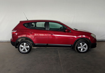 Подержанный автомобиль Nissan Qashqai 2012 года (4 фото)