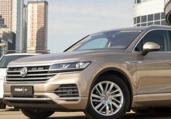 Подержанный автомобиль Volkswagen Touareg 2018 года (26 фото)