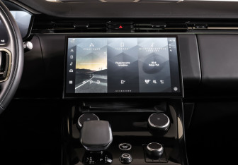 Подержанный автомобиль Land Rover Range Rover Sport 2023 года (13 фото)